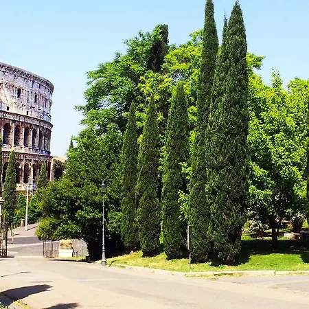 Miclad Colosseum Guest House