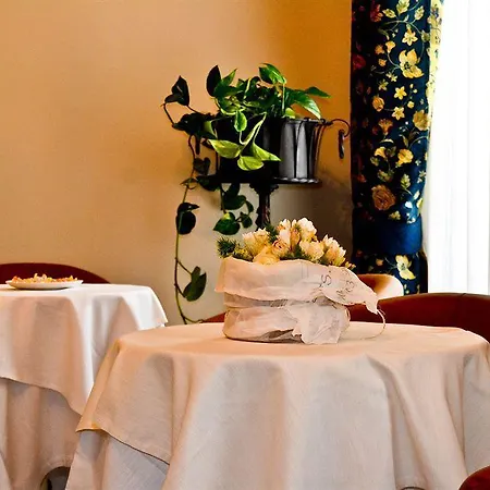 Dimora Degli Dei Guest house 2*