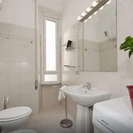 Re Di House Apartment