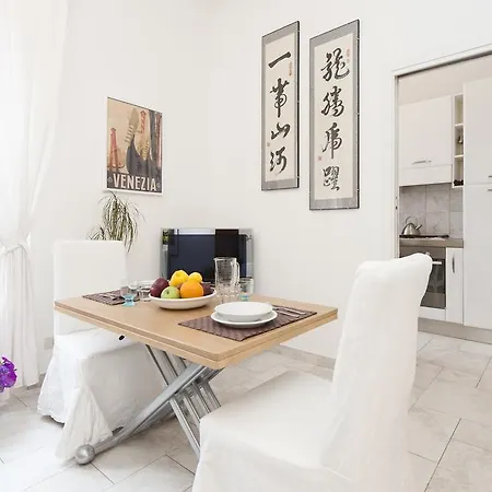 Apartment Foscolo Al 24