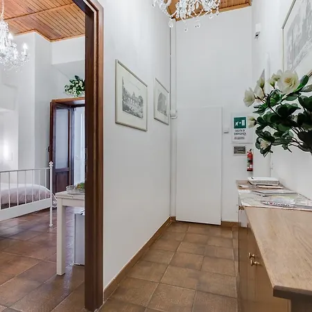 Lulu House *