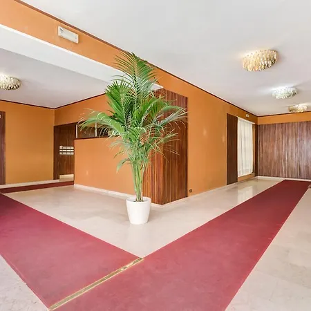 San Pietro Vatican Apartment