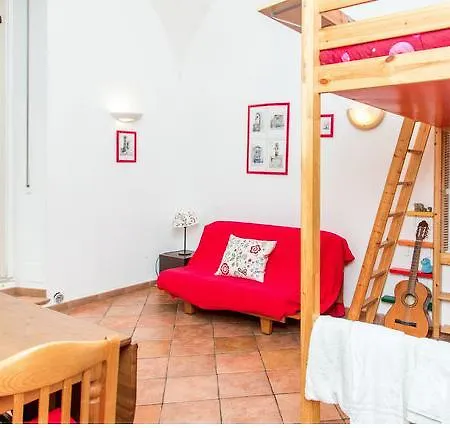 Vacanze Al Colosseo Polveriera Apartment