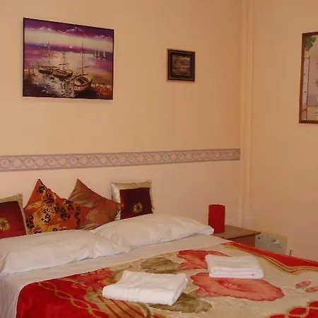 Guest house B&B Tropical 2*