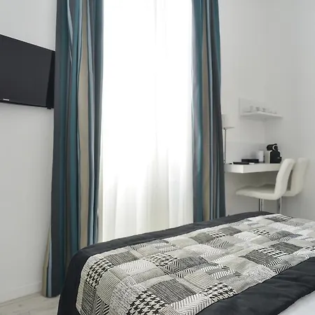 Lata Luxury 2*