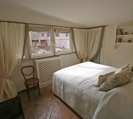 Casa Giulia Rome