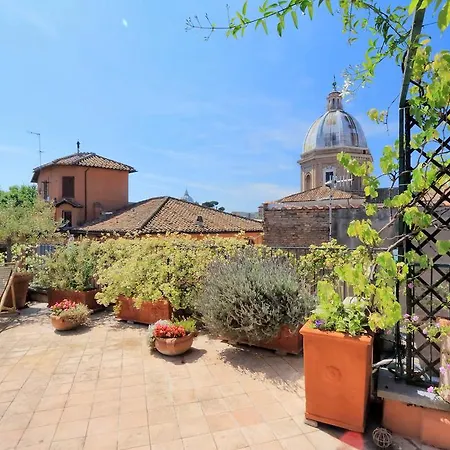 Casa Giulia * Rome
