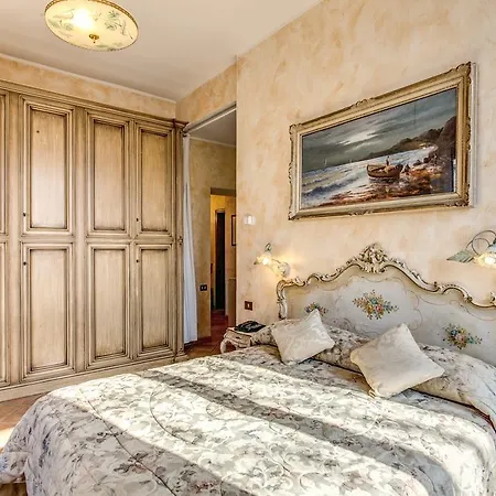 Marignoli Apartment *