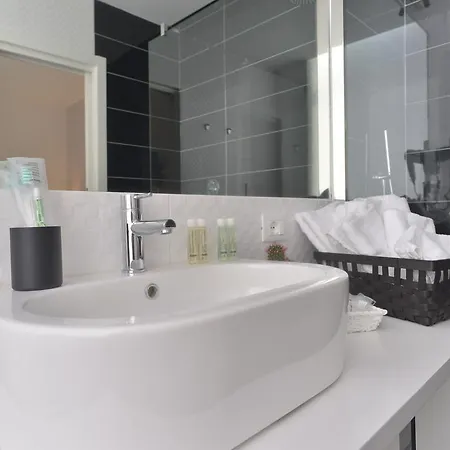 Lata Luxury