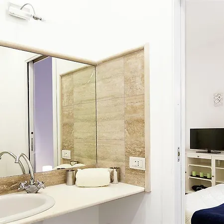 Apartment Vicolo De Renzi Trastevere Rome