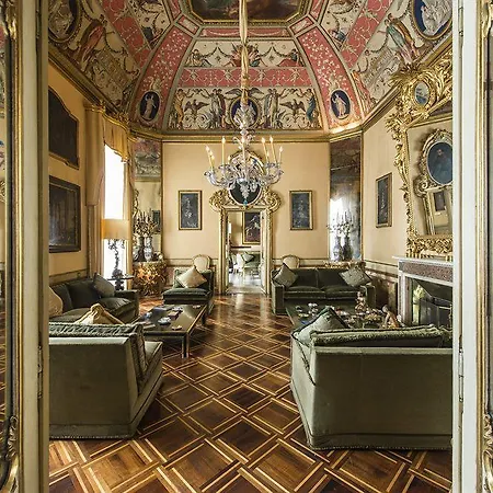 Bed & Breakfast Residenza Ruspoli Bonaparte 4*