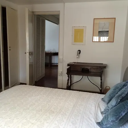 Eutropio Apartment *