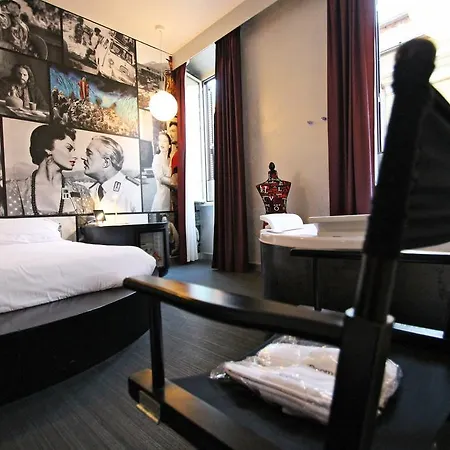Irooms Campo Dei Fiori Guest house 4*