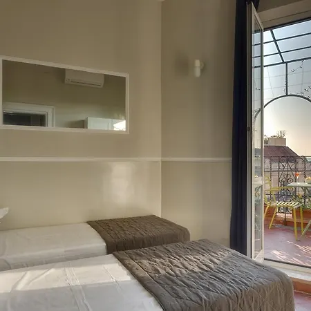 Tritone House 4*