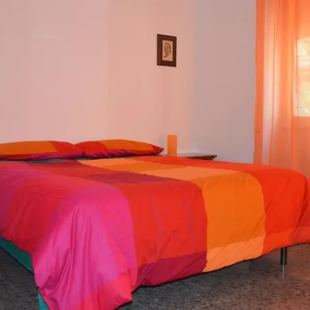 Labriola St Peter's House- Free Parking *