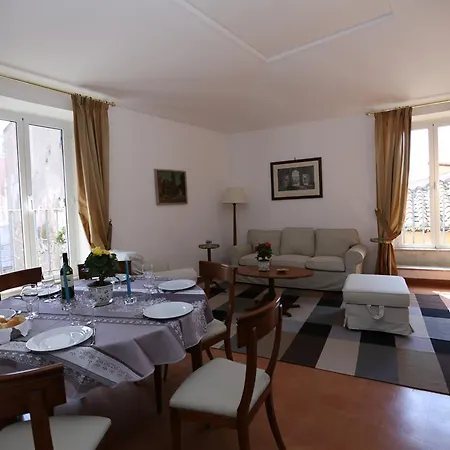 Apartment Donna Ilaria - Campo Marzio *