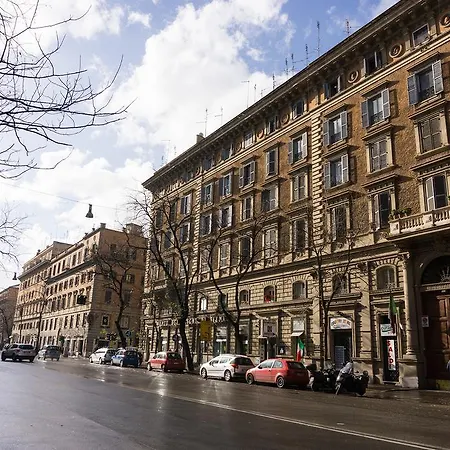 Poppy House * Rome