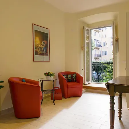 Poppy House Rome