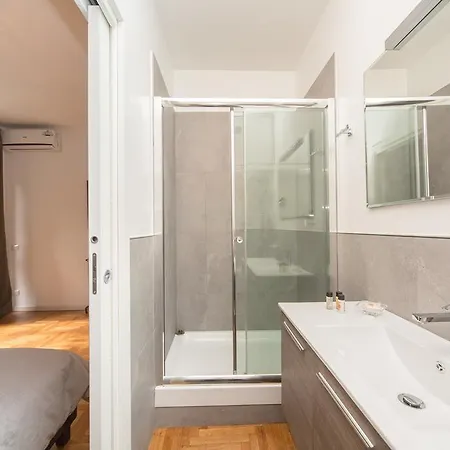 Purple Coral Apartment Rome