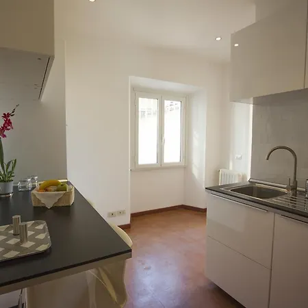 Apartment Donna Ilaria - Campo Marzio *