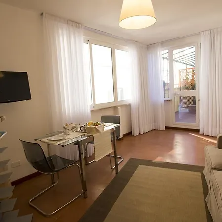 Donna Ilaria - Campo Marzio Apartment *