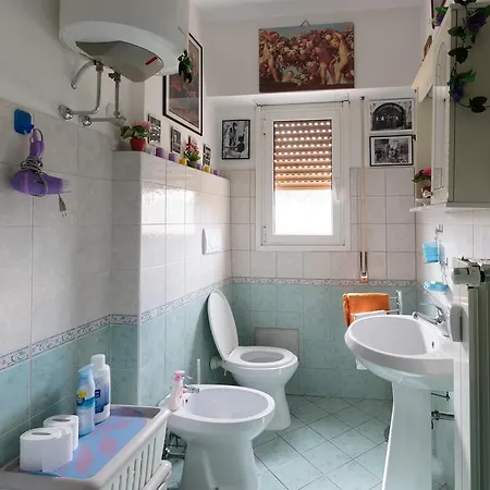 Simon Holiday House Rome