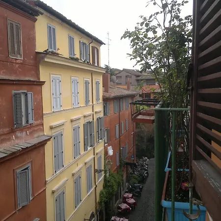 Casa Vicolo Del Leopardo Trastevere Roma