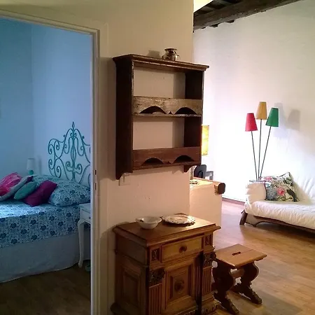 Casa Vicolo Del Leopardo Trastevere * Roma