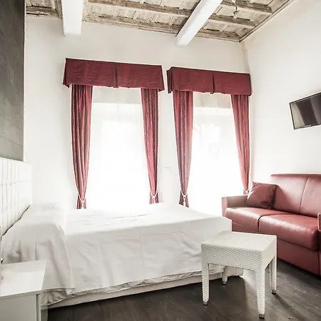 Royal Guest house 2*