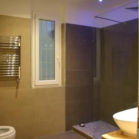 Vatican Twins Luxury Apartment *