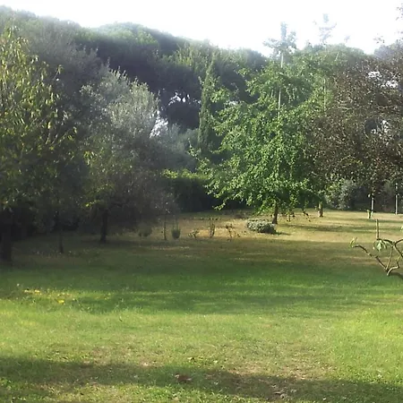 Casa Mora Bed & Breakfast