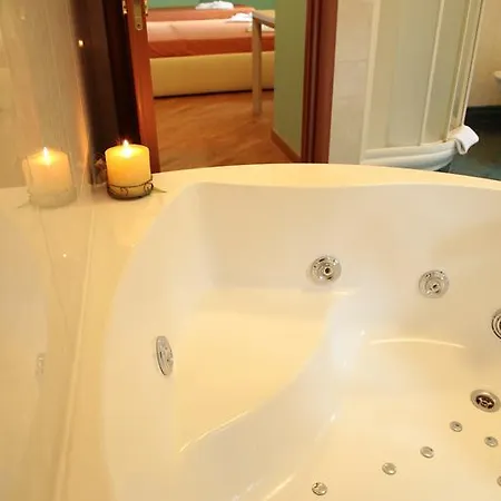 H&h Hotel *