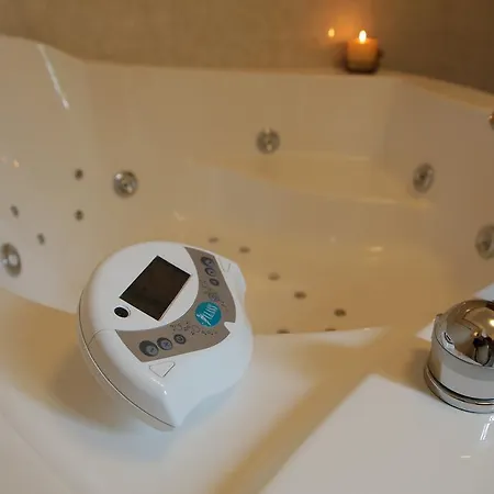 Hotel H&h *