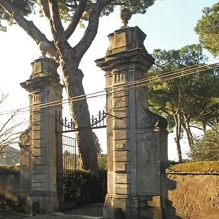Casa Mora Bed & Breakfast