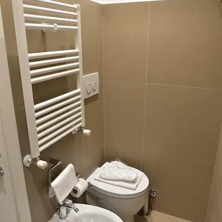 Guest house Little Rose 2*