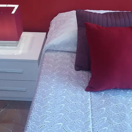 Famous Guest house