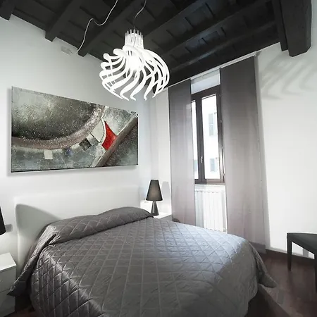 64 Apart Apartment