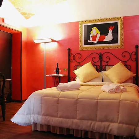 Salaria Luxury Guest house *