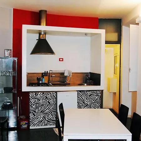 Apartment Pantheon White *