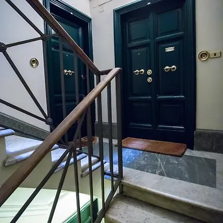 Il Palazzetto Di Via Vittoria *