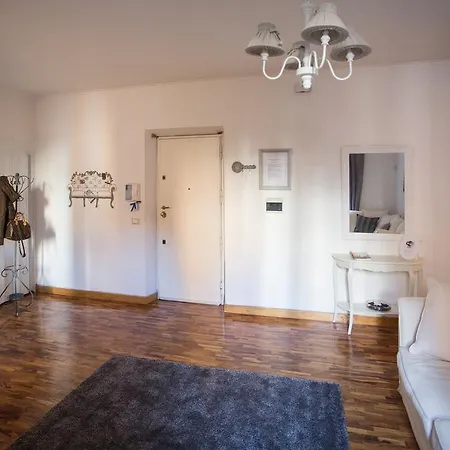 Apartment Il Palazzetto Di Via Vittoria Rome