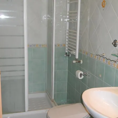 Le Pietre Di Giada Rome