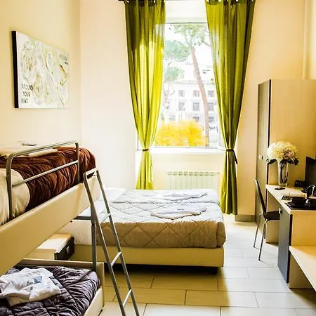 Mosaic Central Guest House 3*