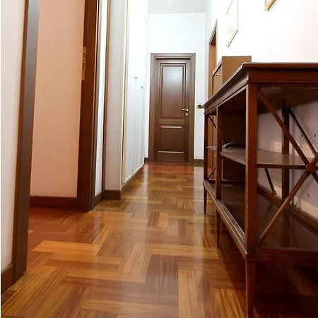 Anastasio II Bed & Breakfast 3* Rome