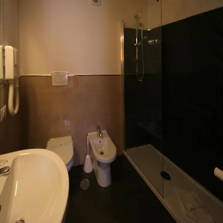 Saturnia Hotel 2*