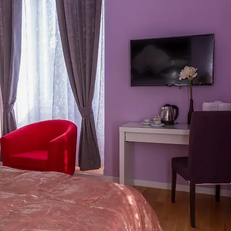 Bevilacqua Bed Santa Croce Bed & Breakfast