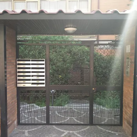 Vatican Doors Bed & Breakfast *