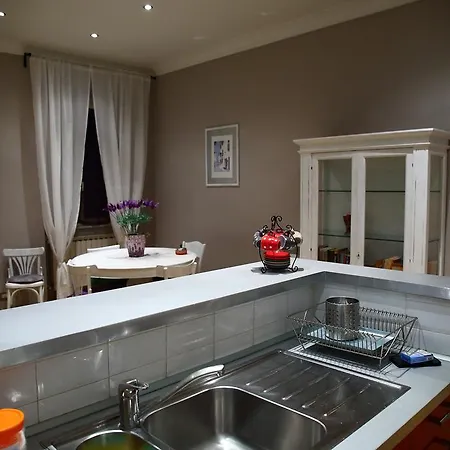 Apartament Colosseo *