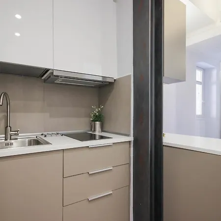 Living Rhome - Condotti דירה