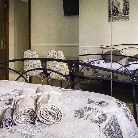 Sole E Luna Apartment Rome